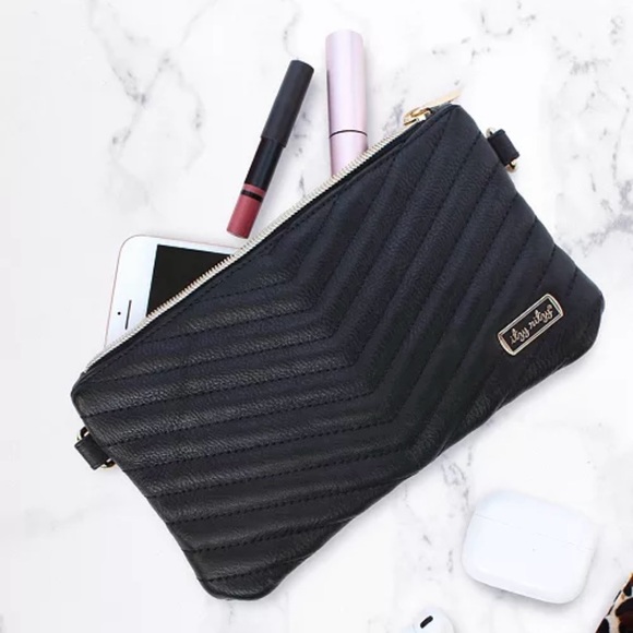 Itzy Ritzy Black Boss Pouch Wallet Wristlet Belt Bag - Picture 12 of 12